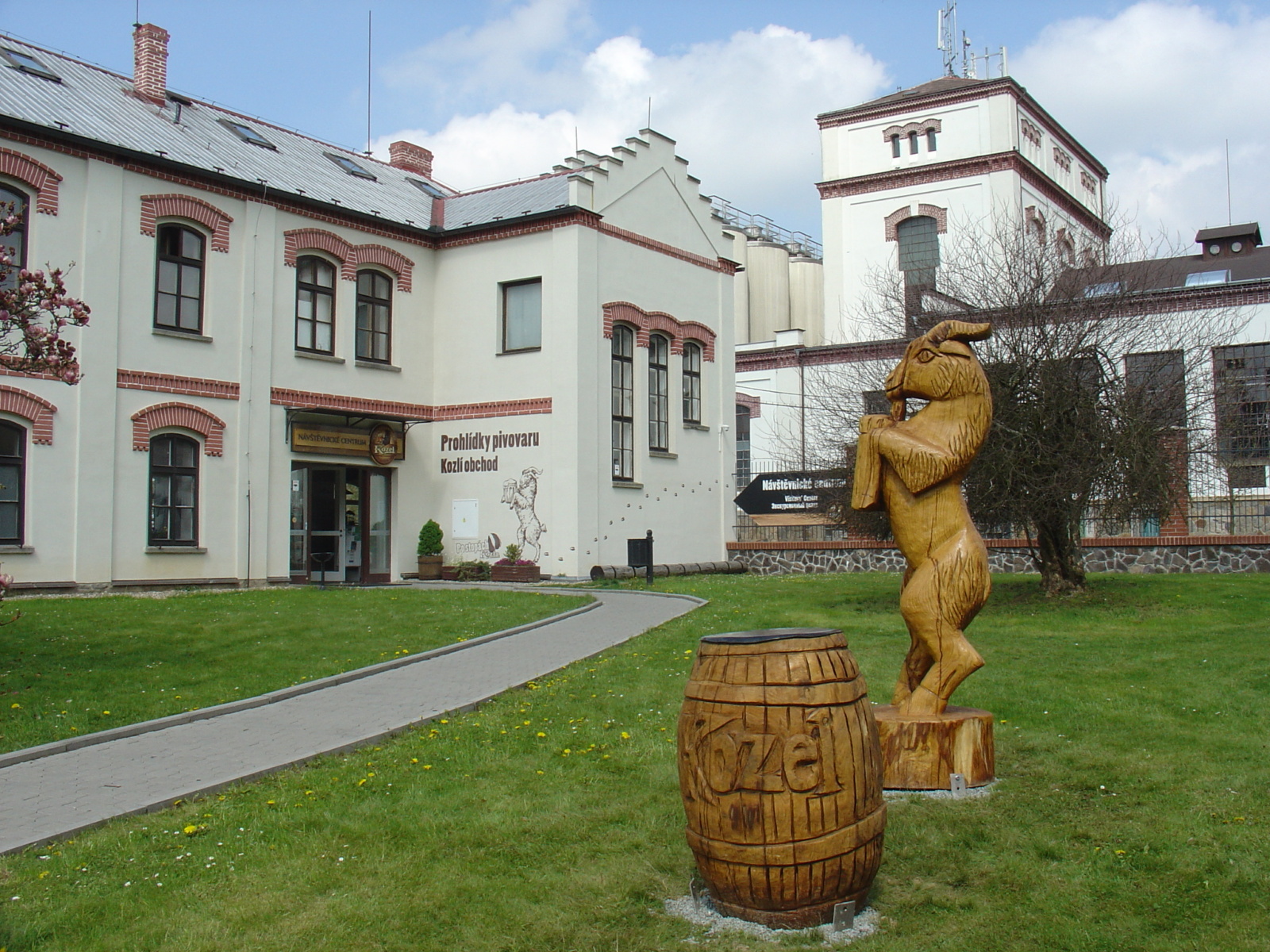 Velke Popovice Brewery - courtyard